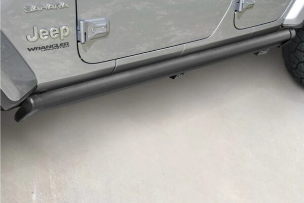 JEEP WRANGLER JL 2018-2024 L4 2.0| WRANGLER JL 2018-2024 V6 3.6 PowerStep™ Black Running Boards AMP Research - 75132-01A - Image 3
