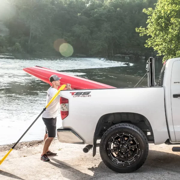 Toyota TUNDRA +22 V6 3.4 FLEX Hard Folding Tonneau Cover UnderCover - FX41017 - Image 3