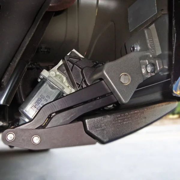 RAM 1500 CLASSIC 09-23 V8 5.7 BedStep™ Power Step Running Boards AMP Research - 75138-01A - Image 5