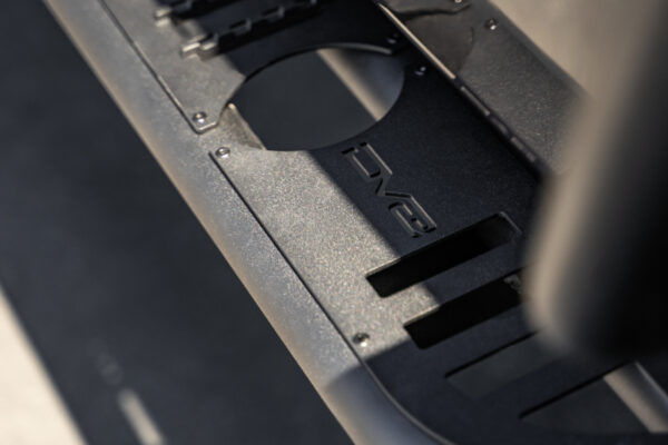 WRANGLER JL 2018-2024 L4 2.0| WRANGLER JL 2018-2024 V6 3.6 Door Body/Pinch Weld Mounted Step DV8 Off Road - SRJL-08 - Image 3