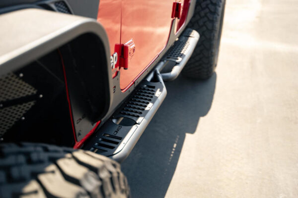 JT GLADIATOR 19-23 V6 3.6 Body/Pinch Weld Mounted Step DV8 Off Road - SRGL-08 - Image 7