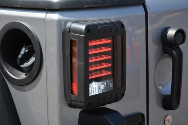 WRANGLER JK 06-18 V6 3.6 Horizontal LED Tail Light DV8 Off Road - TLJK-01 - Image 7