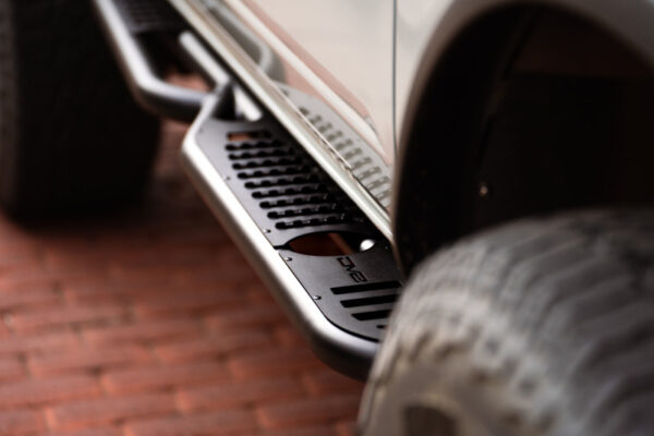 BRONCO SPORT 21-24 4L 2.0| 21-24 V6 2.7|BIG BEND 21-24 3L 1.5 OE Plus Series Side Steps DV8 Off Road - SRBR-02 - Image 4