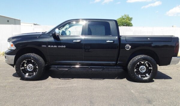RAM 1500 CLASSIC 09-23 V8 5.7 4in Uni-Ball Lift Kit (SX8000 Shocks) Tuff Country - 34106KN - Image 3