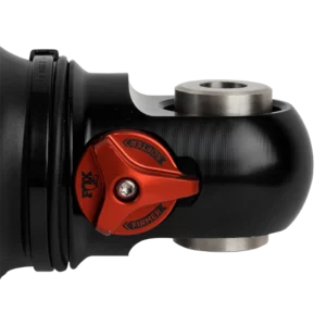 883_09_153_fox_truck_factory_race_live_valve_shocks_cu_d_1600x1600_c8c29c03-b725-4833-b7c5-36c40501eb09