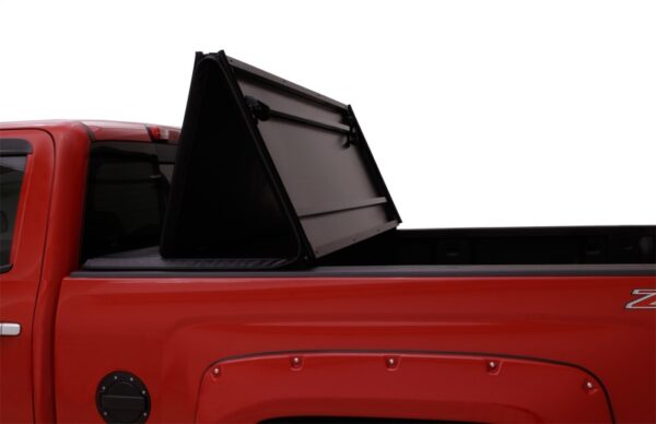 F150 PLATINUM 15-20 5.0L V8 Gas| RAPTOR 15-20 3.5L V6 Gas (5.5ft. Bed) Hard Fold Tonneau Cover - Black Lund - 969364 - Image 8