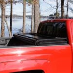 F150 PLATINUM 15-20 5.0L V8 Gas| RAPTOR 15-20 3.5L V6 Gas (5.5ft. Bed) Hard Fold Tonneau Cover - Black Lund - 969364 - Image 7