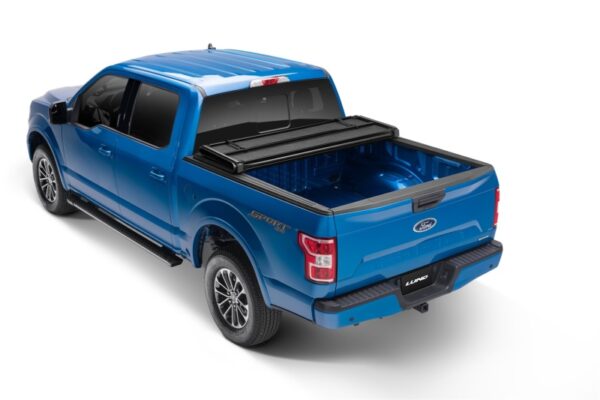 F150 PLATINUM 15-20 5.0L V8 Gas| RAPTOR 15-20 3.5L V6 Gas (5.5ft. Bed) Hard Fold Tonneau Cover - Black Lund - 969364 - Image 3