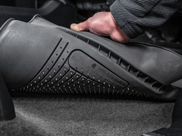 Husky Liners 15 Colorado Crew Cab/Ext Cab WeatherBeater Black Front Floor Liner - Image 4